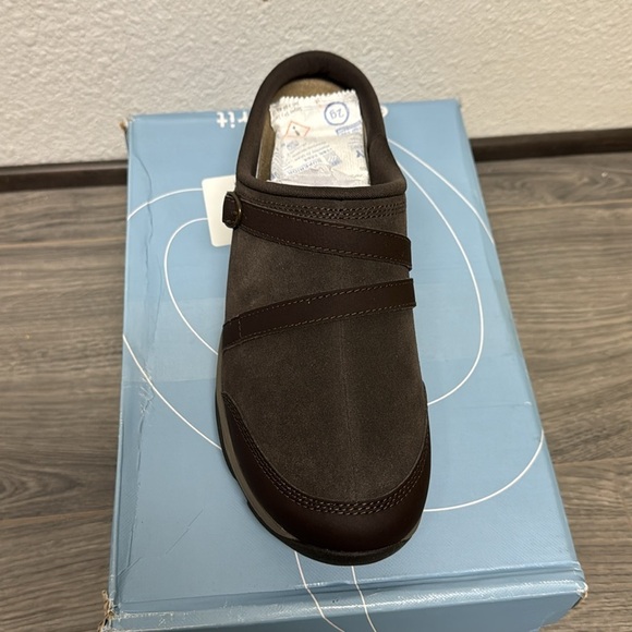 Easy Spirit Women's Mule - Picture 4 of 6